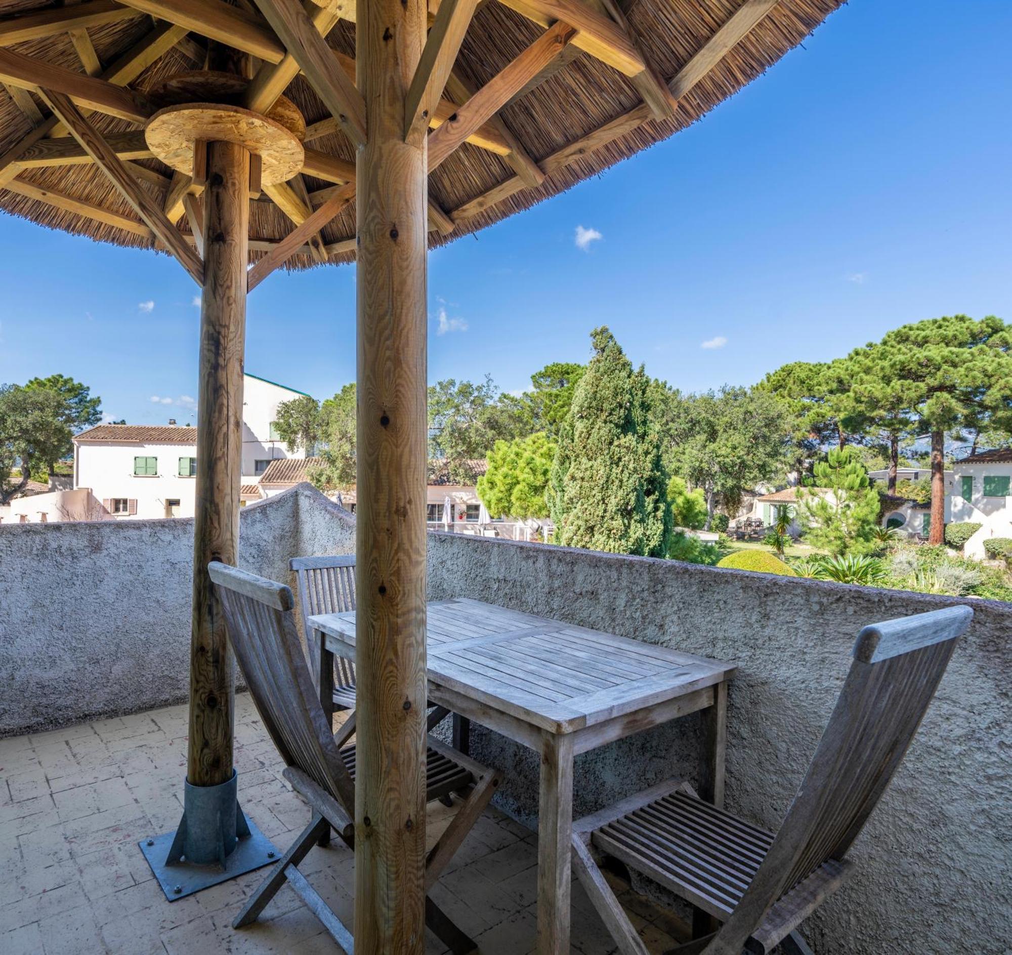 Residence Domaine De Caranella Порто-Векио Стая снимка