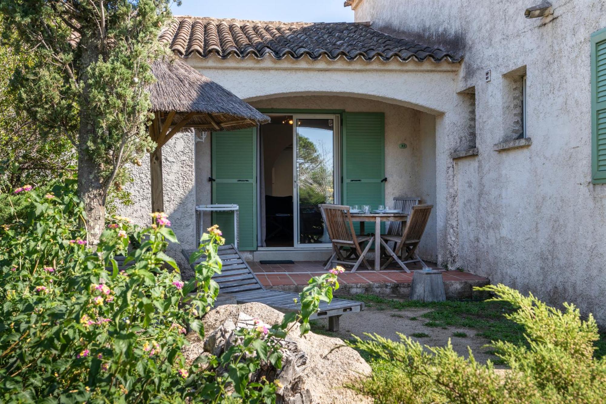 Residence Domaine De Caranella Порто-Векио Стая снимка