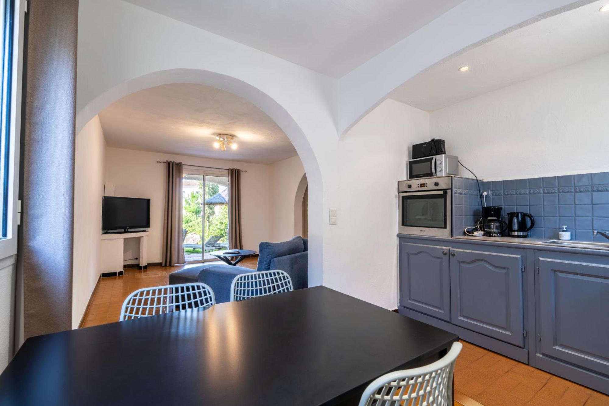 Residence Domaine De Caranella Порто-Векио Стая снимка