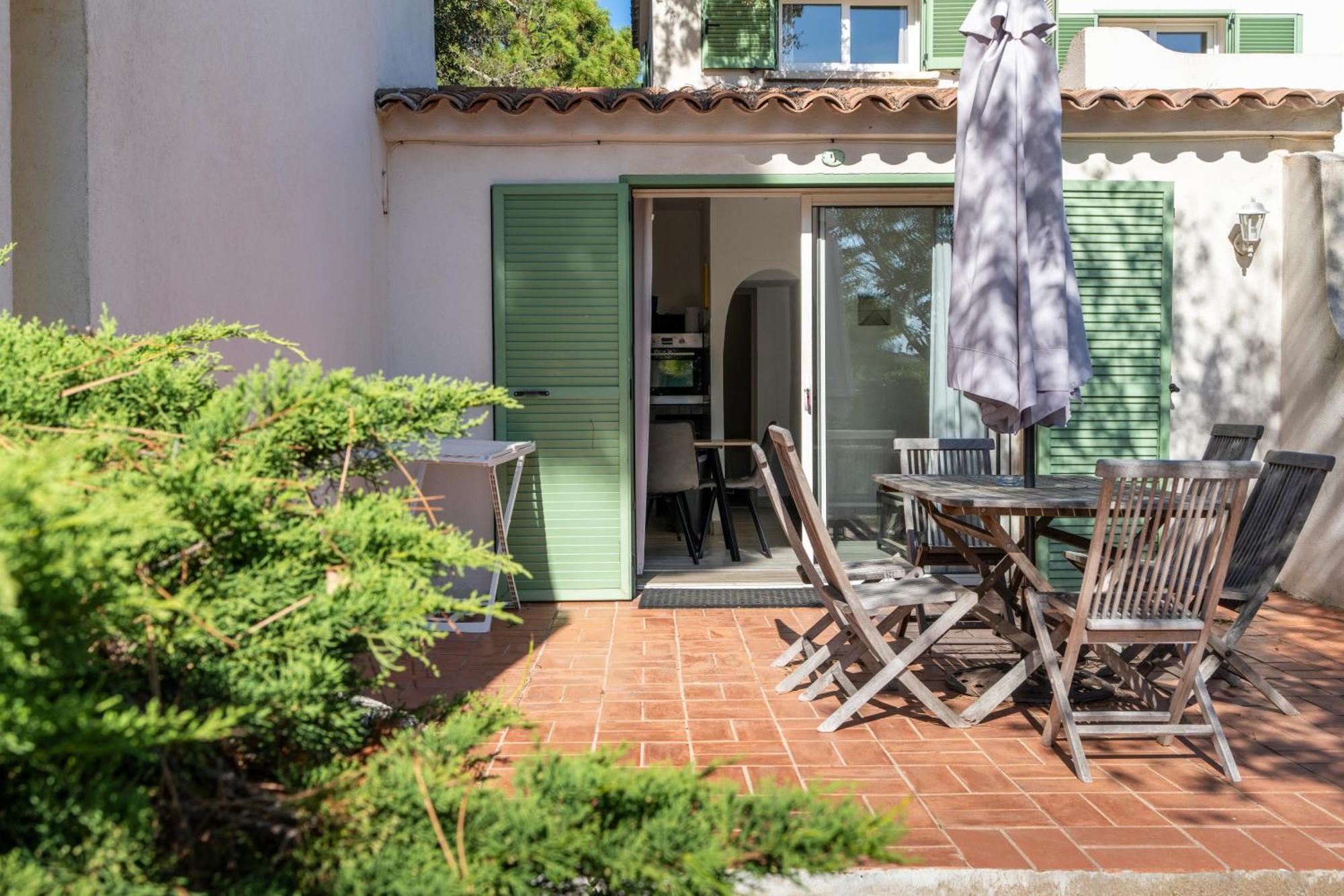 Residence Domaine De Caranella Порто-Векио Стая снимка